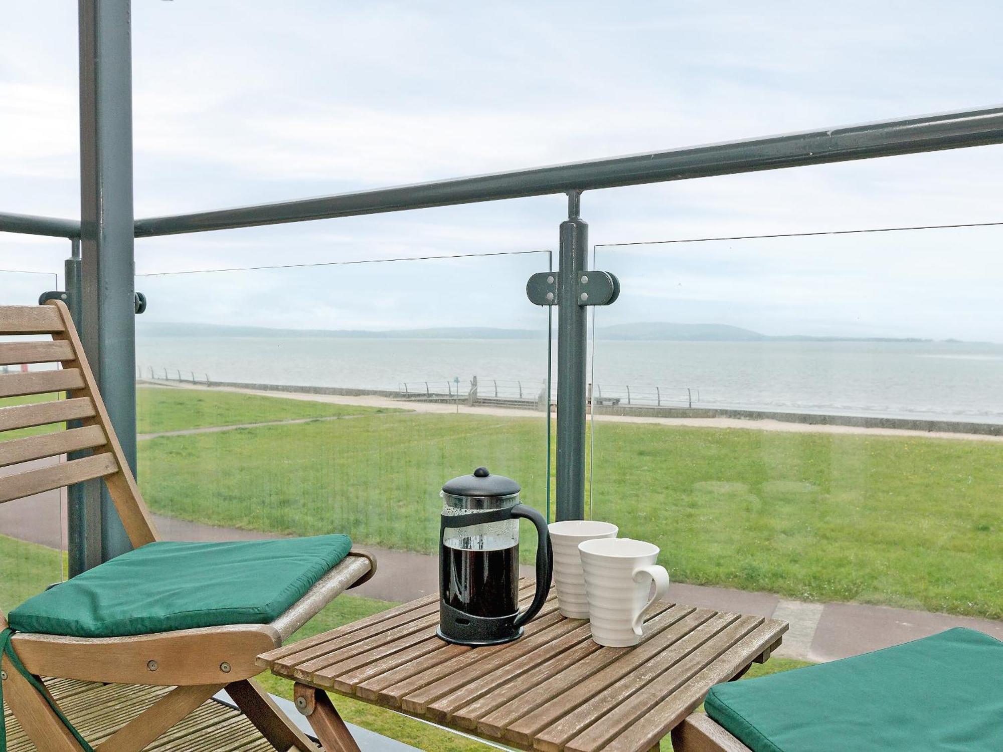 Beachlands Llanelli Extérieur photo